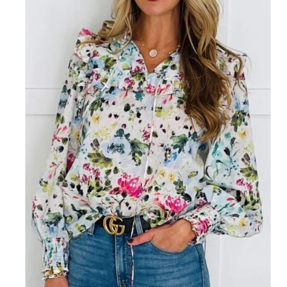 Willa Story Tops - Willa Story Nelly Floral Ruffle Top Size Large